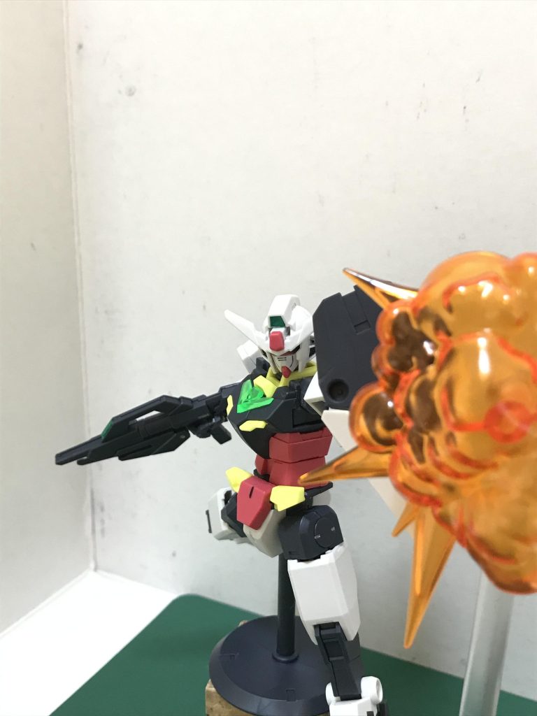 シールドは小さくても構えると違和感なし