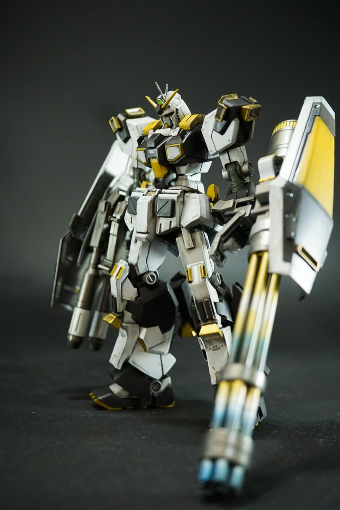 本体のみでボディはお察しの通りジェスタです自分好みのゴツい見た目にピッタリでした