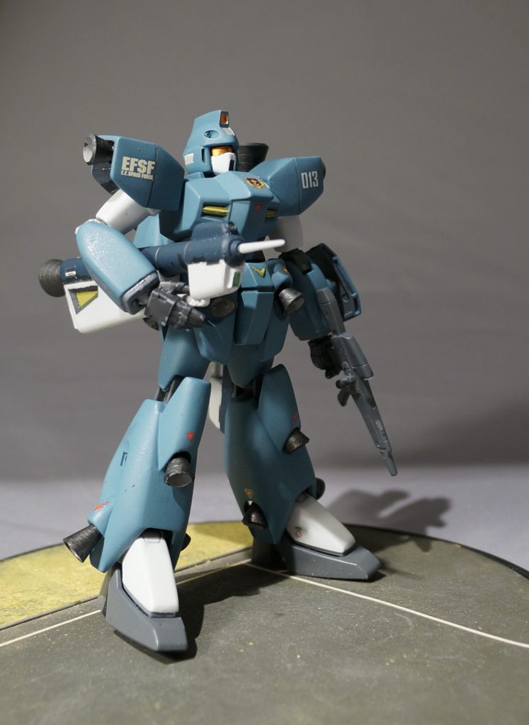 こちらも同時に確保した「武器セット」の手首に換装しています