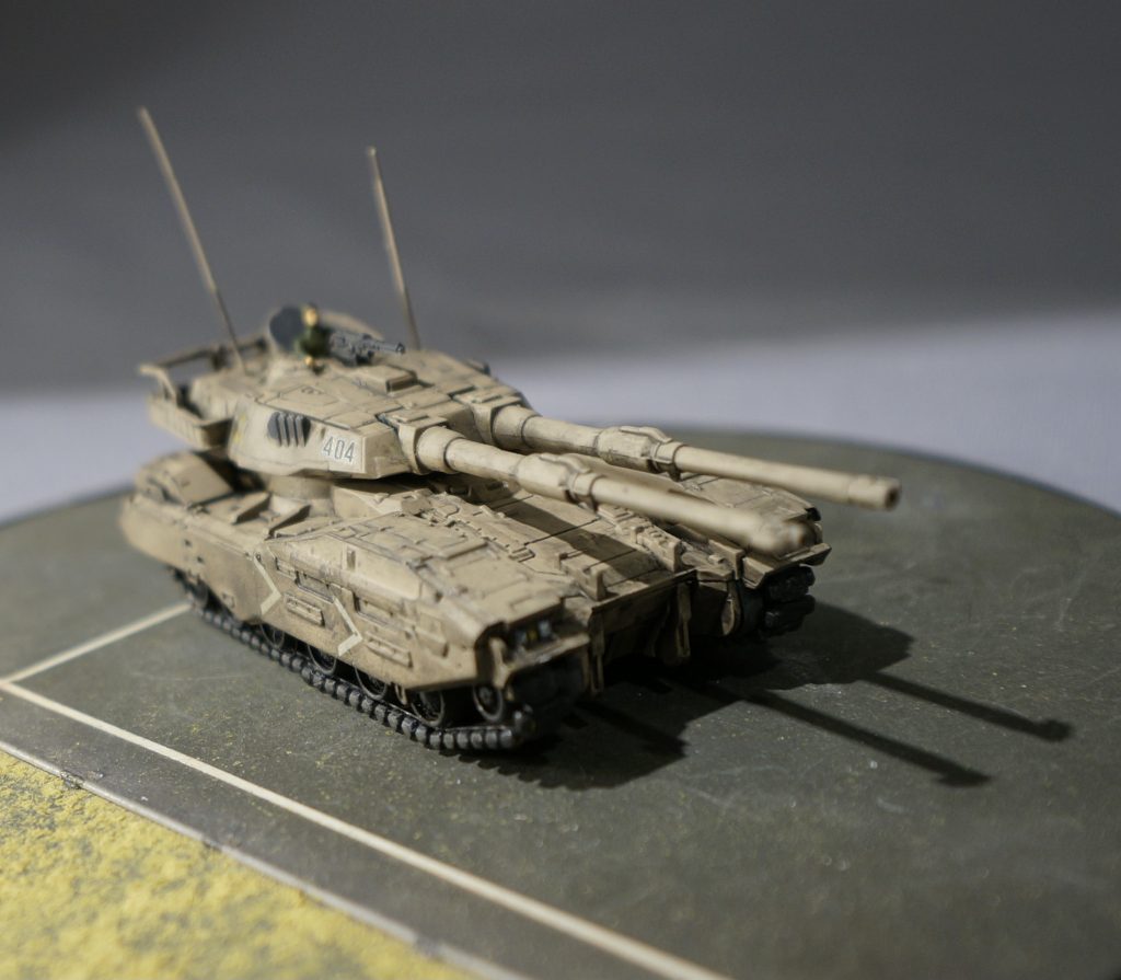 サンドカラーにて全塗装の上、ウェザリングを施しました。