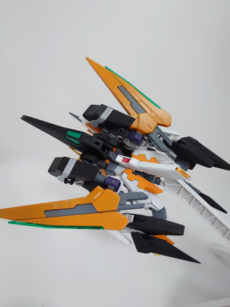 飛行形態形状的にはハルートに寄せています。