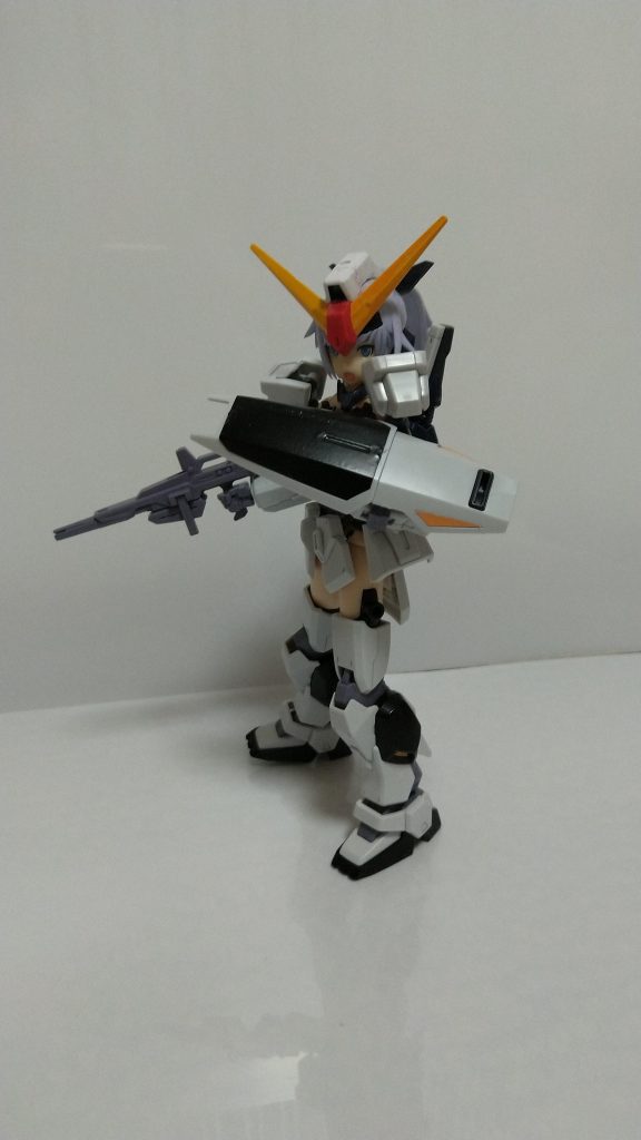 ますは戦闘シーンを思わせる一枚。あの変態お兄ちゃんめ……また私の下着漁ってる……!お気に入りの下着がまた一枚無くなってるじゃないっ!!今日という今日はもう絶対に許さないんだからっ!!帰ってきたらきっちりお仕置きしてあげるんだから覚悟してよねっ!!