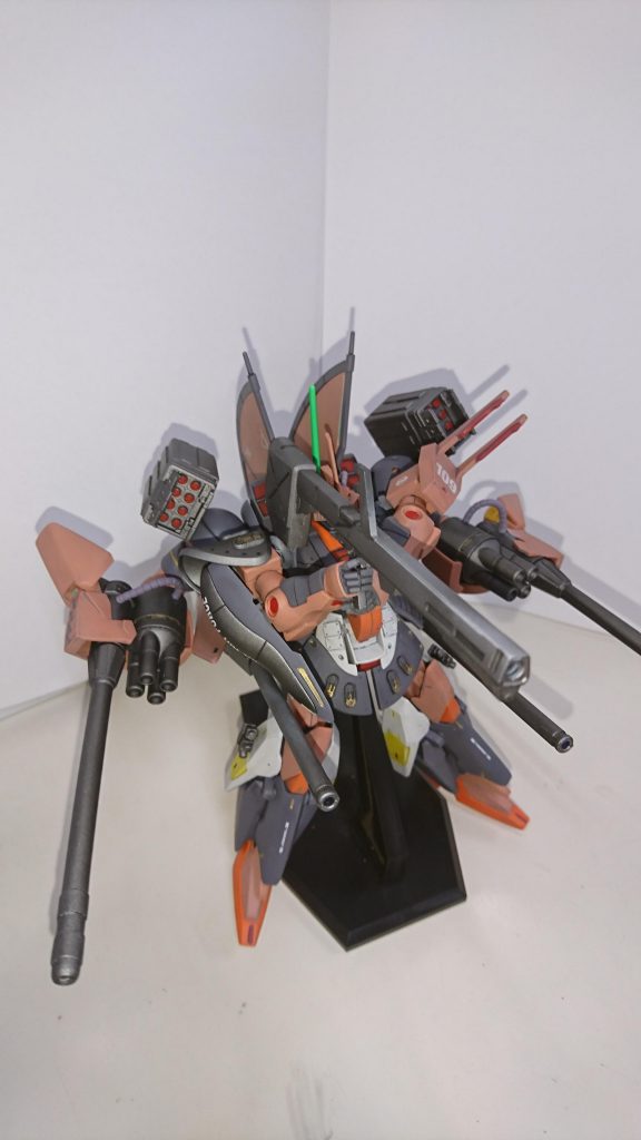 ミサイルポッドをスクラッチしましたが、うまくできませんでした。次は、もっとうまく作るぞ！