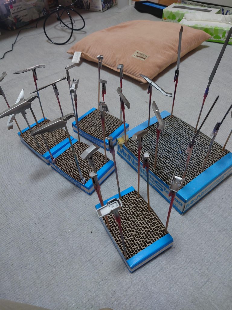 色合いを持たせたいから一部パーツをクリアヴァイオレットでキャンディ塗装して見ました。