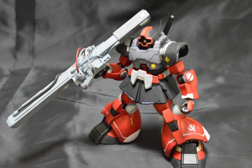 こちらもビームバズは欠かせない要素なので、プラ角棒とジャンクパーツの組み合わせで作成しました。