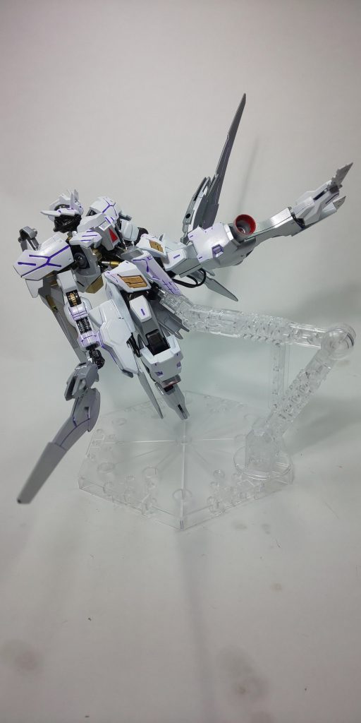 ヴィダールといえばこのキックですよね。足技大好物です。 