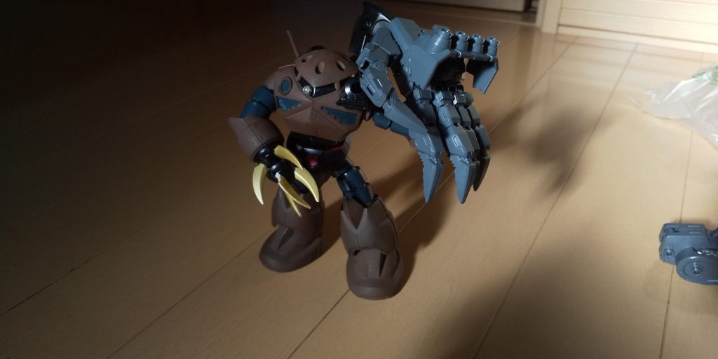 全身あ右に移ってるのダイナミックチェーンソー