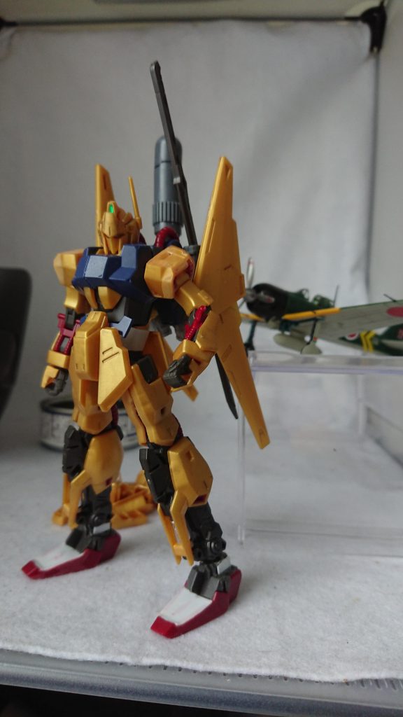 塗装前。零戦と。