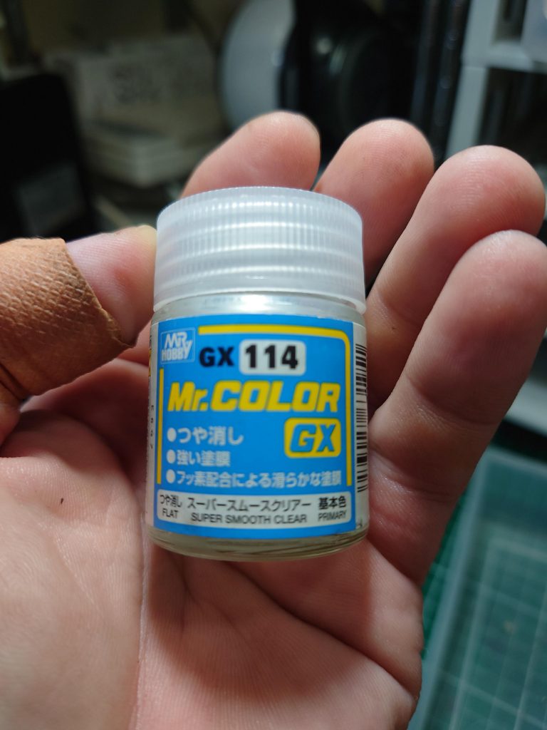 仕上げはエアブラシでスーパースムースクリアのつや消し吹きました。