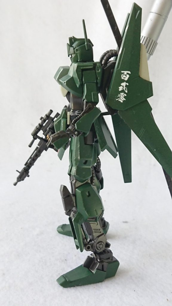 サイド。プロポーションはそのまま。漢字デカールが素敵。