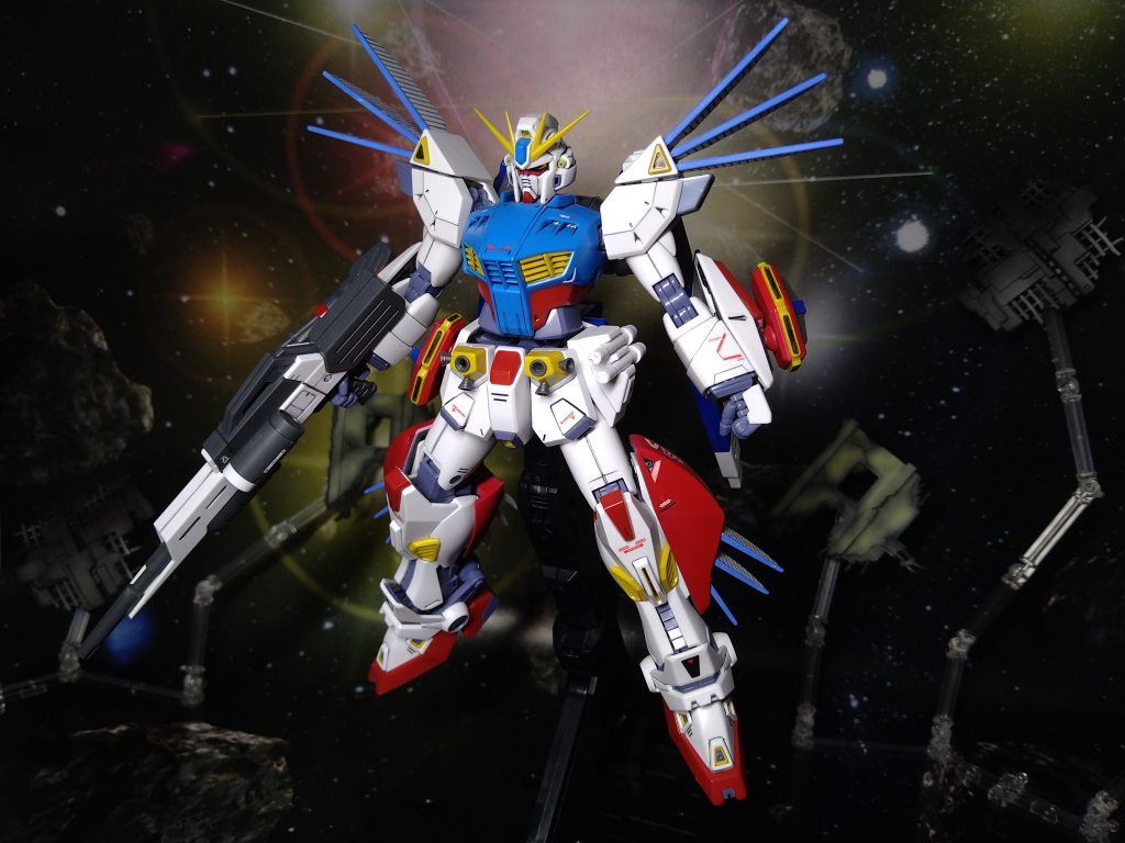 前面F90との差別化に一部色の変更