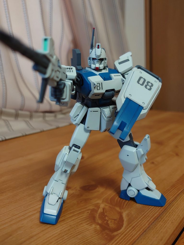 ガンダムEz-8–3枚目/制作者：miraruka