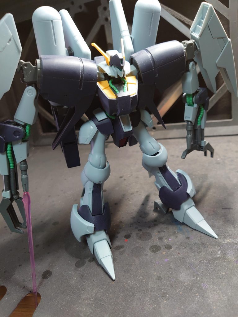 素組みだとこんな感じです塗装しなくてもそこそこカッコいいキットだと思います