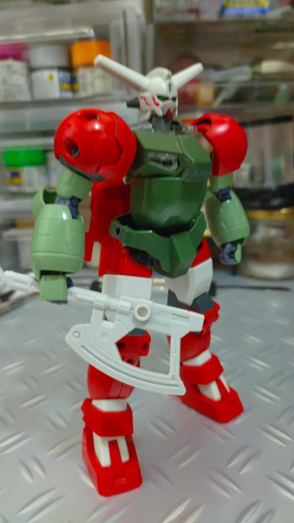 元々ゲッタードラゴンとして作る予定でしたが首から下がゲッター1っぽくなったのでこちらの頭部も作りました