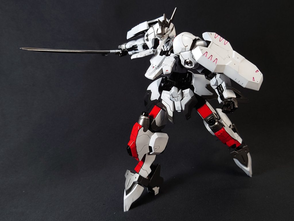 それにしても立ちバランスが優秀だな。