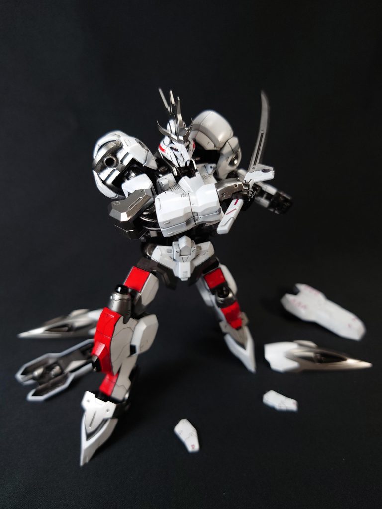 FFS一巻の冒頭数ページのイメージで。「軽くするんだ！ こっちは奴より重い！」