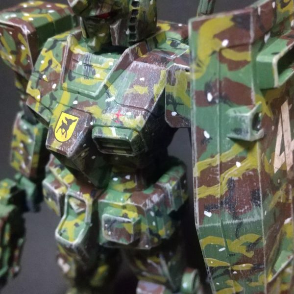 FGガンダム迷彩塗装(アクリルガッシュ筆塗り)