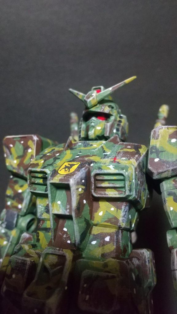 FGガンダム迷彩塗装(アクリルガッシュ筆塗り)–7枚目/制作者：たぼ