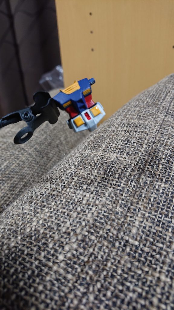 不思議なもんでこの色になるとガンダムにしか見えないんですよ…