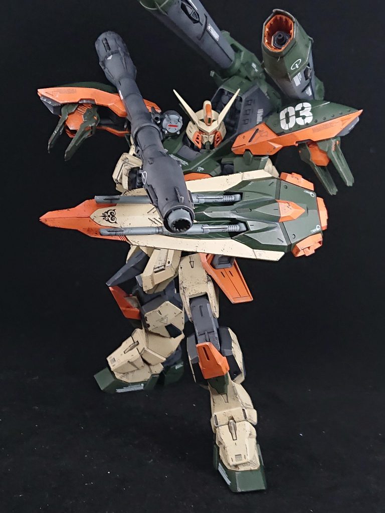 ポージングの自由度は割と高めですが、ちょっと足首が柔らかくて背中が重いので安定しにくいです