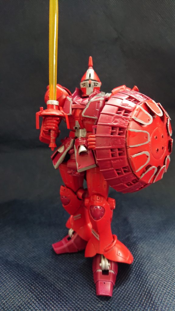 シールドももっとちゃんと塗りたかったけど、集中力が切れ、はみ出し、もう直す余力がなかったのでその先は妥協の境地(笑)