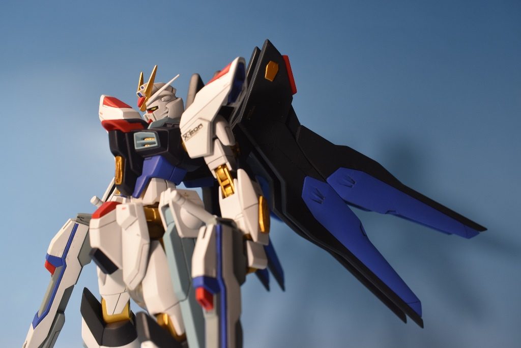 サイトの方には製作記も載せていますので、よろしければご覧ください。https://www.hobi-rain.com/hgce/sutohuri/kannsei