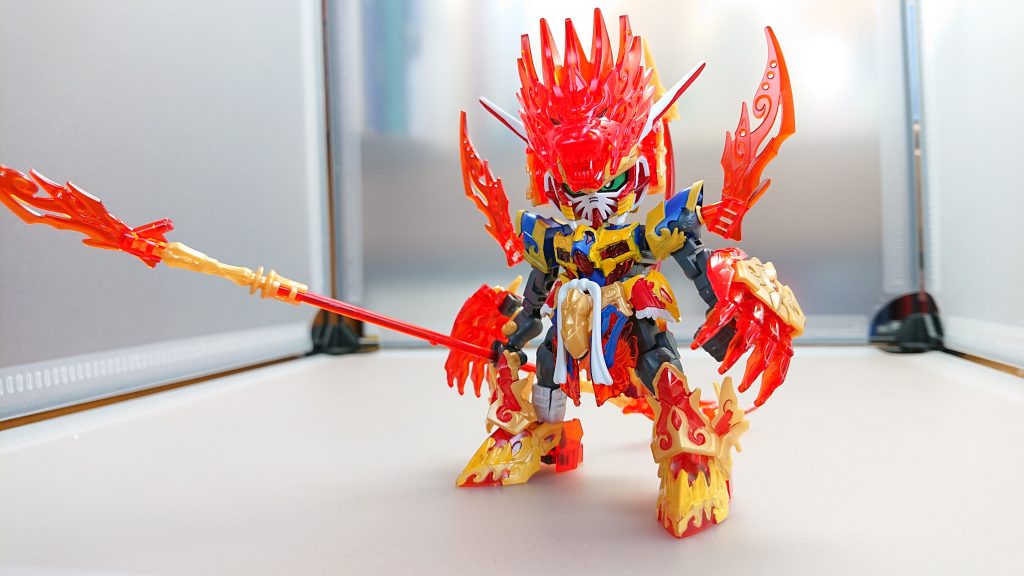悟空インパルスガンダム(晴天大聖形態)剛猿形態の力を克服して変身した強化形態剛猿形態のパワーを引き出すことが可能で野性的な戦闘を可能となっている