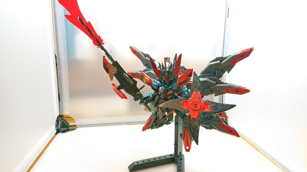 稲荷焔で攻撃を貉陽炎は手裏剣としてだけでなく盾として使用することができる