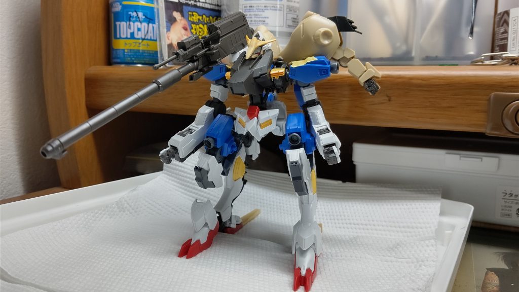 塗装前はこんな感じ。武器持ってないと案外あっさり?
