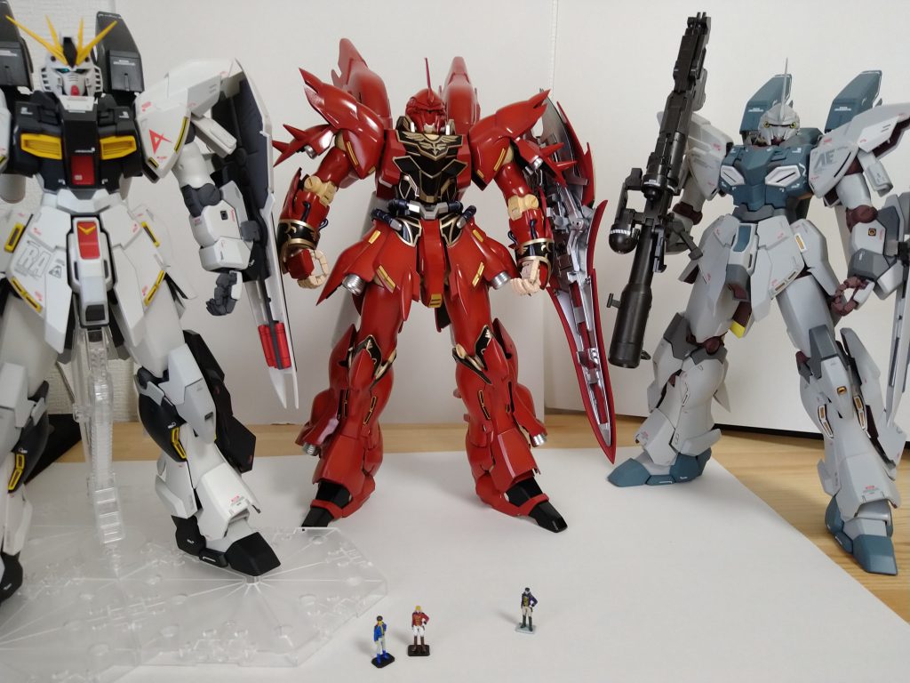 シナンジュ三兄弟。何でこんなにシナンジュを作ったかは謎ですw