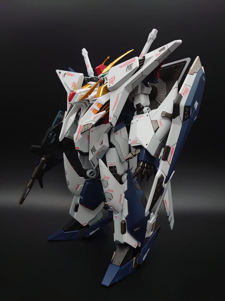 アナハイムがやらかしたという事でうっかりアナハイムのデカール貼ってしまってます