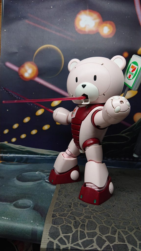 当時の制服を意識したデザインですね。またコラボ商品出してほしいですな😁・・さて、仕事にもどろう…