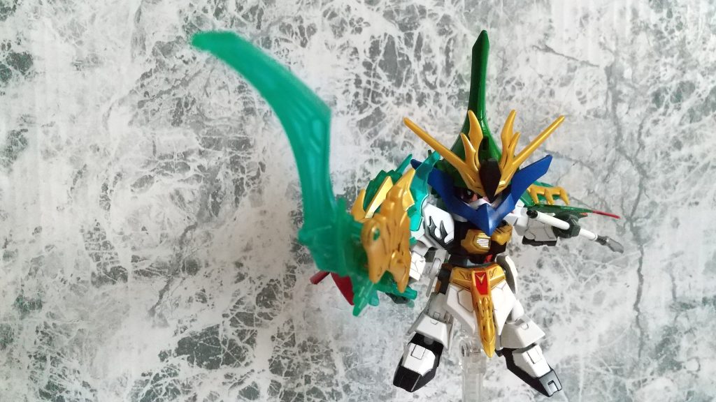 今回使用した迅風頑駄無を買ったのは中学生頃でしたかね。小学生の頃から いろんな武者シリーズを買ってましたが、全パーツが残ってる訳でなく、1つも残ってない物から全パーツ残っている物もある中この迅風頑駄無は頭部やマント×4・槍など、重要なパーツが残っていたのでラッキーでした。他にも残っている武者シリーズのパーツが有りますので、そちらも使用して製作していきたいと思います!次回作もSDを使った作品をアップすると思いますので、良かったら拝見して下さい