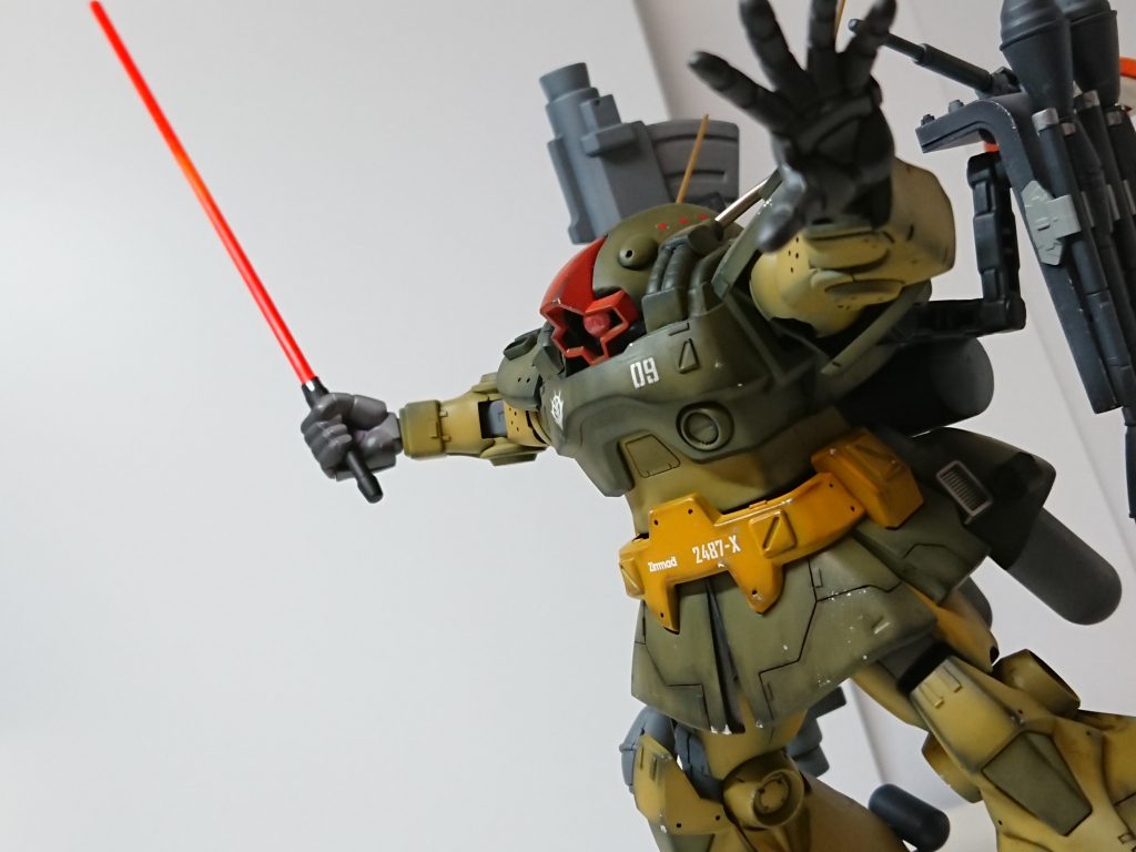 ヒートサーベルドム系の共通装備。