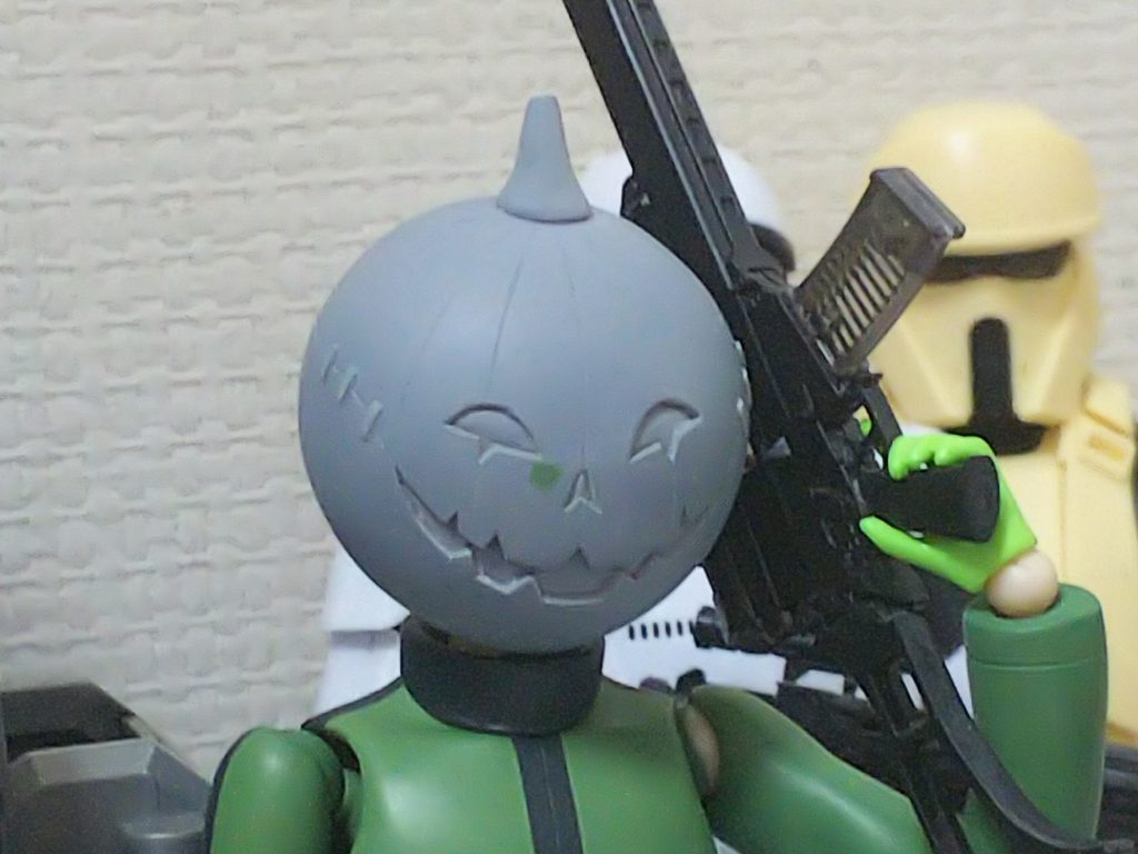 ほぼほぼ形状が出来てサフ状態