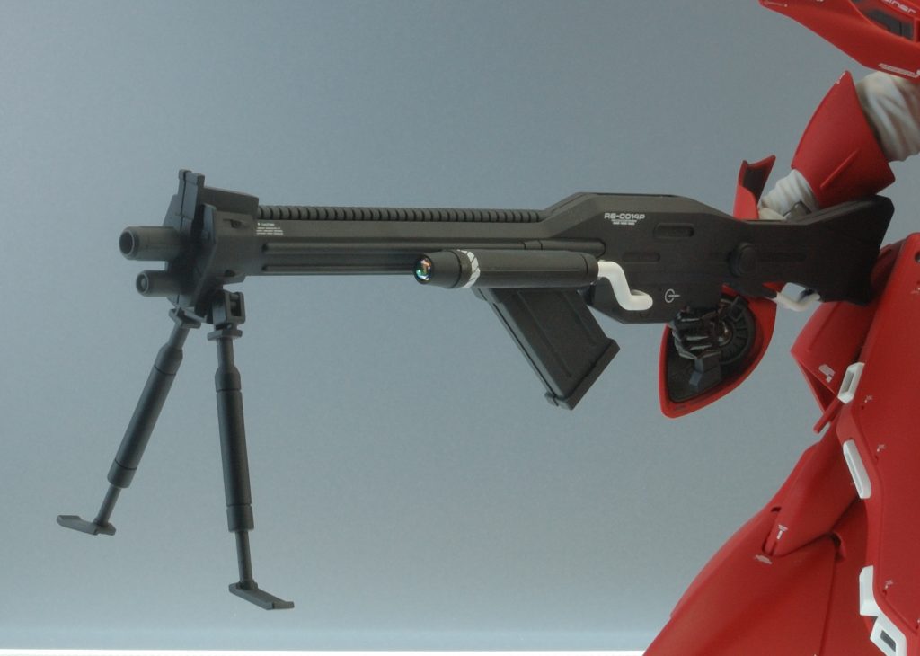 マズル下部のセンサーの処理を忘れてることに気が付きました（汗レンズパーツかモールド入りメタリックシールを貼ろうと思います。スコープ部分のレンズはVCドームをセットしております。