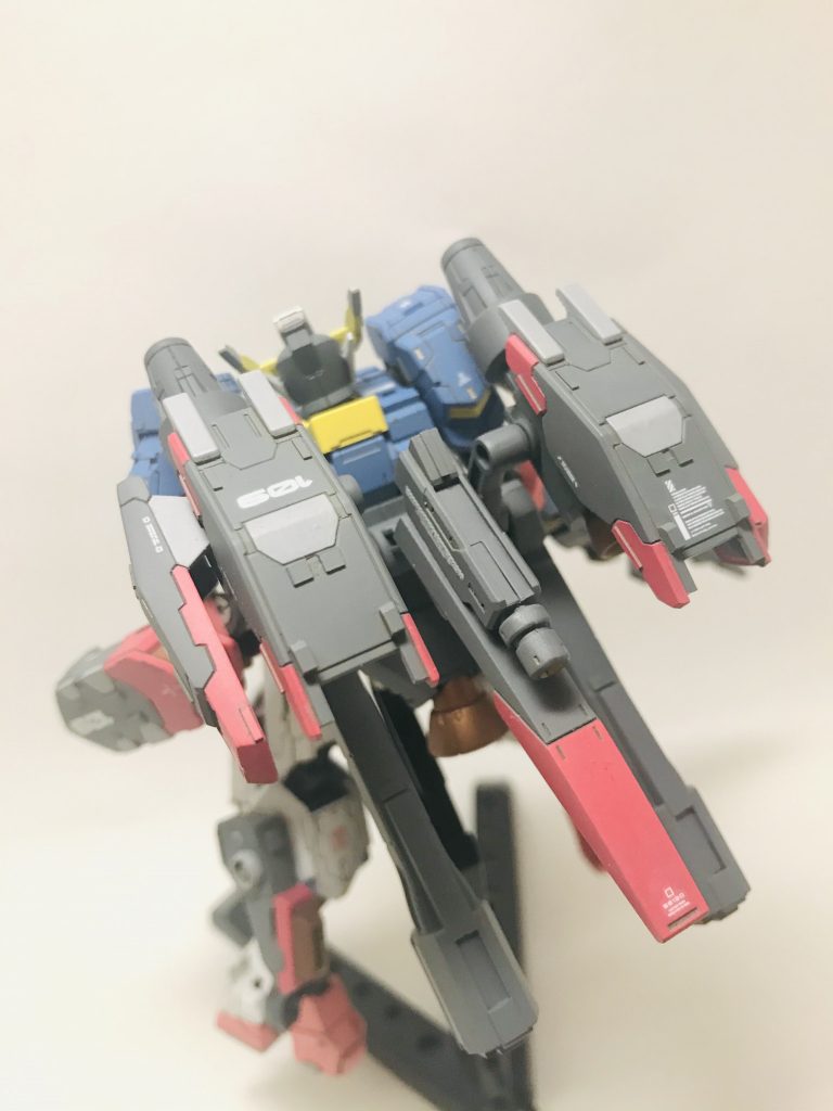 上から一枚。白飛びしてますね。マスキングが嫌すぎて塗り分けは水性筆塗りに完全移行しました。