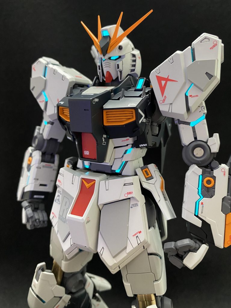 ユニコーンガンダムみたいですね。