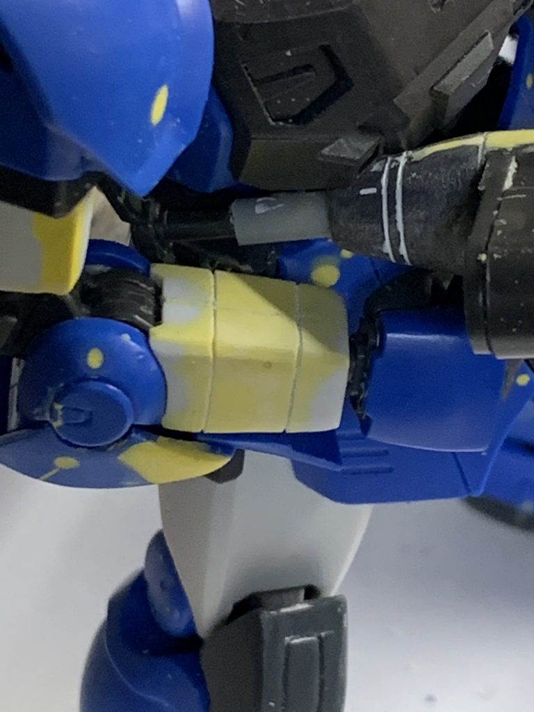 origin特有のほっそい腕を修正。気に食わないモールドを埋め、足りない物を掘った。