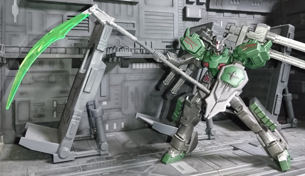 今回は旧HGのEWの上腕パーツと30MMのOPセットについてたボールジョイントとプラ板でHGACデスサイズの胴と上腕を繋げてみました　バンダイのHGの胴体のボールジョイントて独自の大きさなんで自社製品のしか使えないのは不便ですね・・・