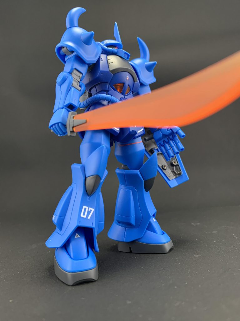 脚の07デカールがちょっとずれてしまいました…