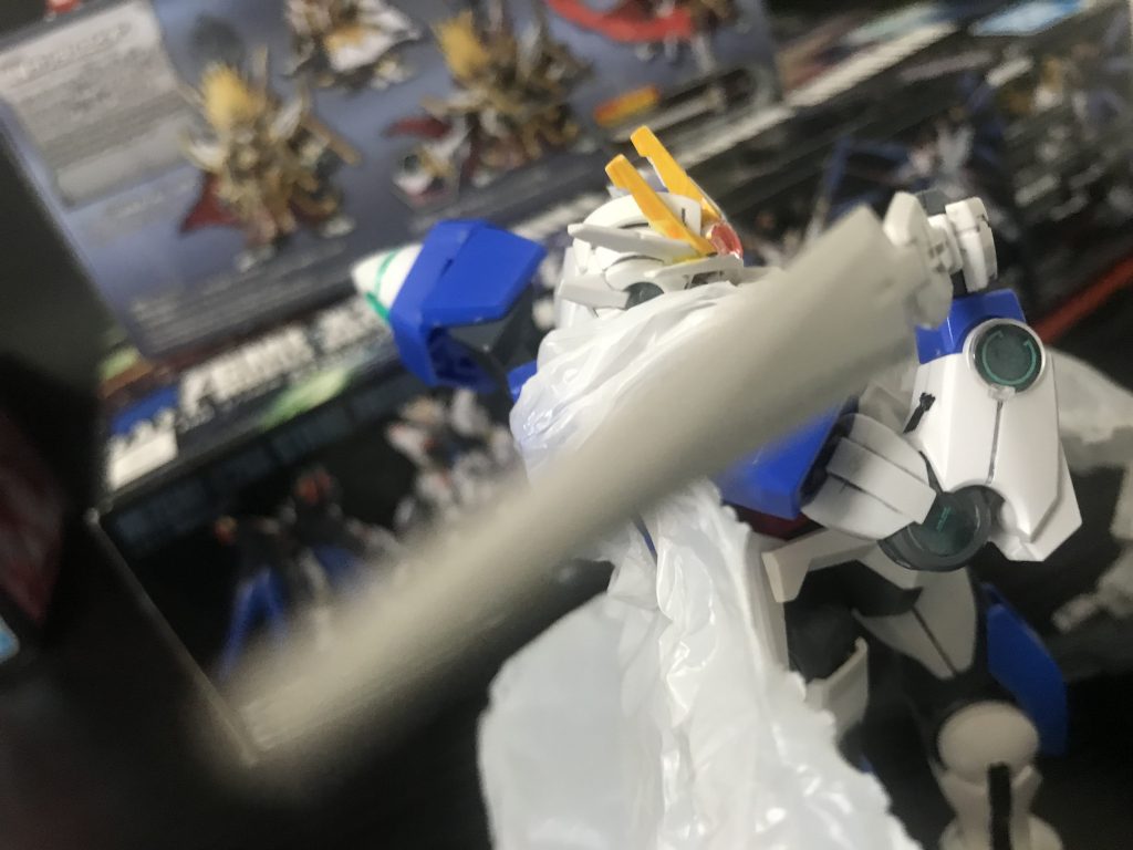 ダブルオー「まず一匹！」ディジェ「サバーニァー！」ダブルオー「怖くないからねぇ？大丈夫ぅ？」