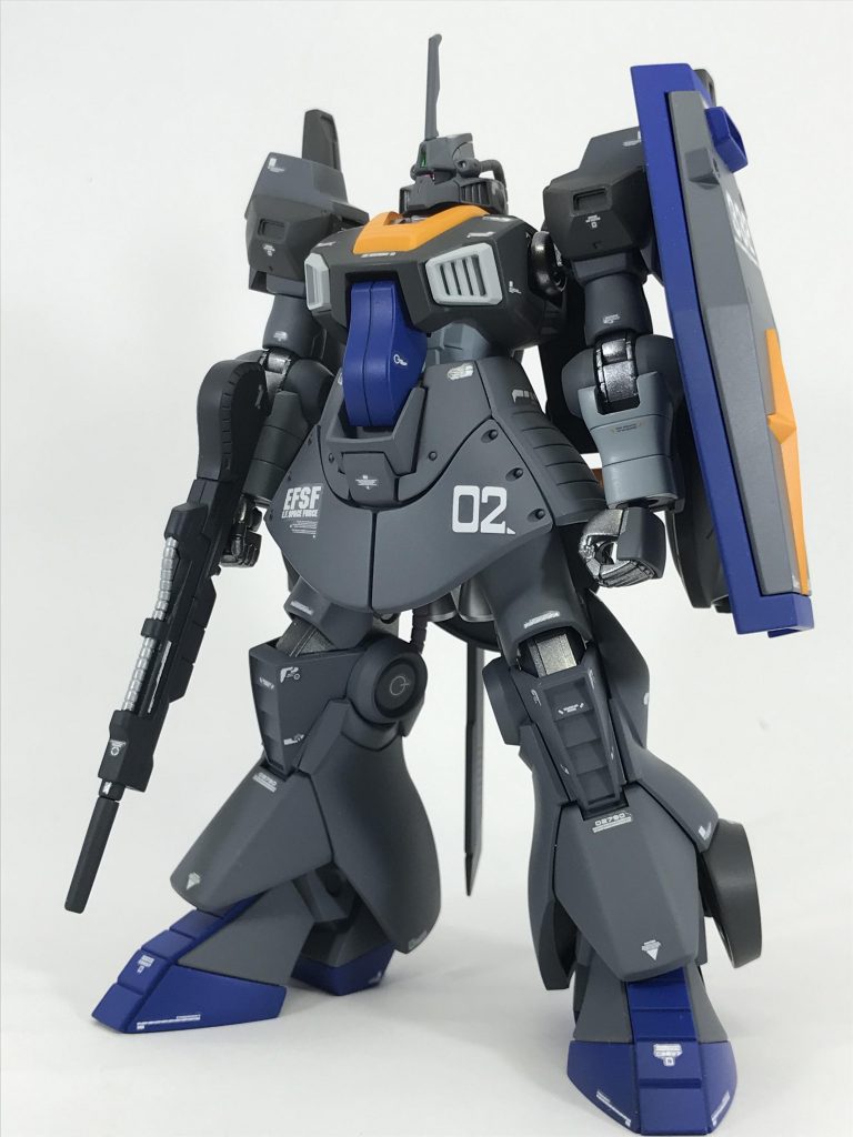 僚機その1(機体No.332)一般機仕様です。バインダーをRディアスのものを使用したので、隊長機よりフォルムがRディアスに近いと思います。