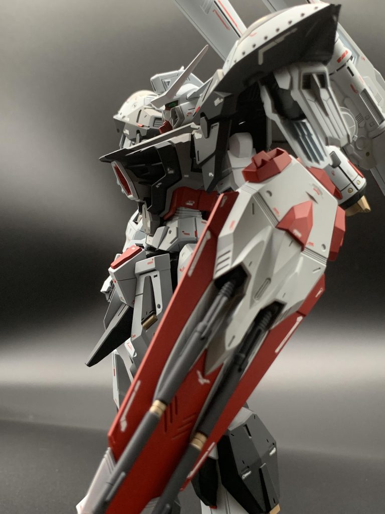 カラーレシピサフ　メカサフ　スーパーヘヴィ　　　サフエヴォホワイト（黒少々）白　フィニッシャーズ　スーパーシェルホワイトグレー　ニュートラルグレーIII黒　ティターンズブルー1赤　ハーマンレッド金　EXゴールド