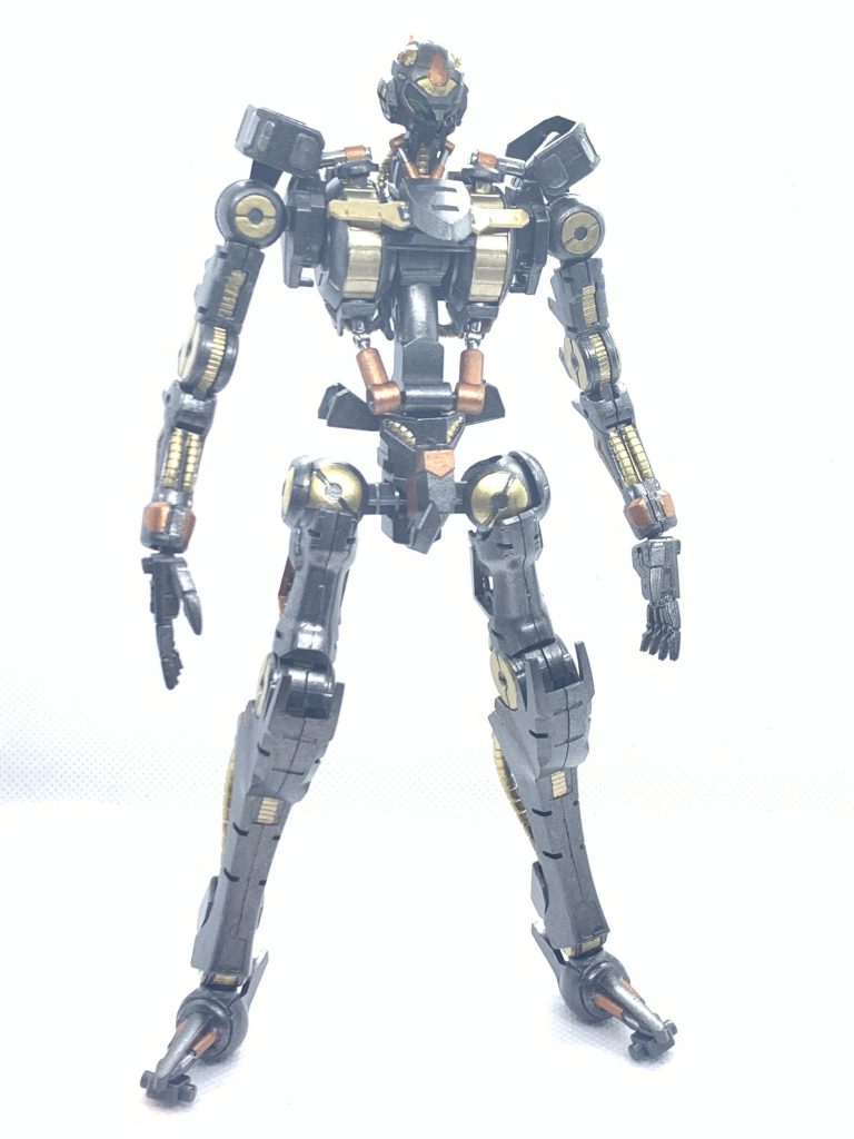 ガンダムフレームのみの写真を。この時点で燃え尽き気味でした。