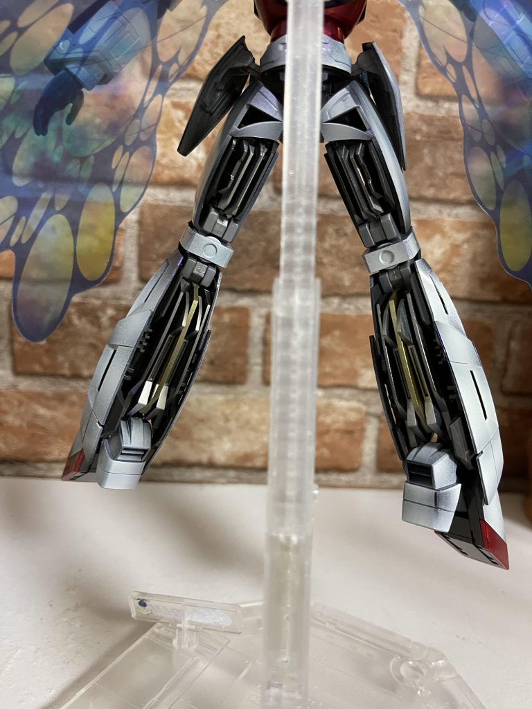 スラスターベーンはスターブライトアイアン、スターブライトゴールドで塗装。