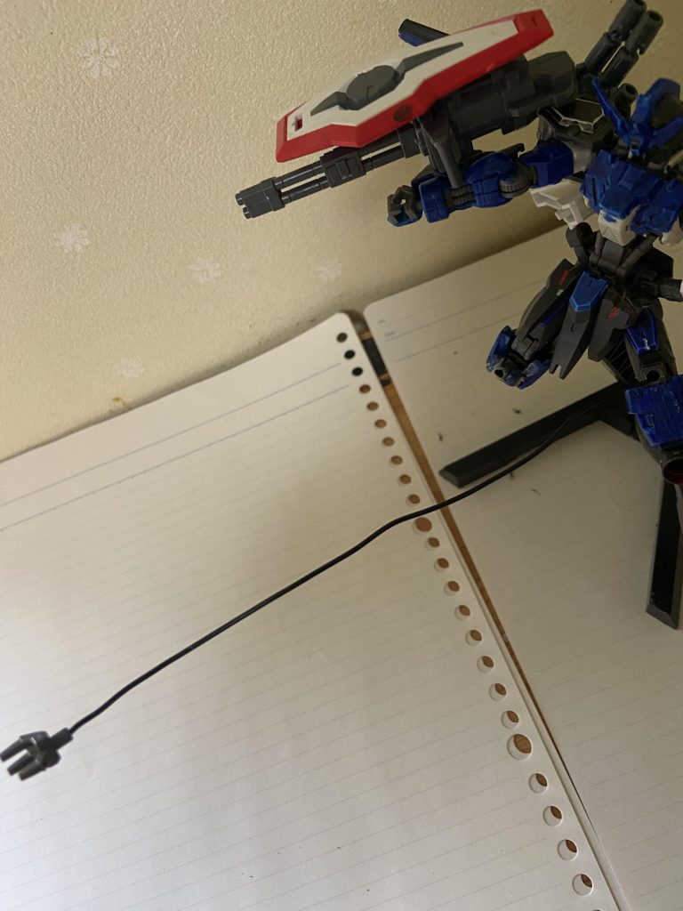 エグナーウィップ、対GNフィールド用装備、相手の動きをエグナーウィップで止めたところを...