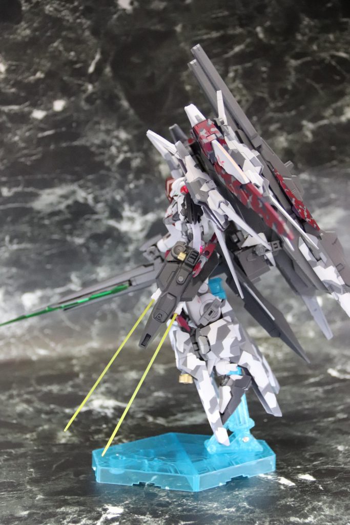 ガンダムエクシアレガル–3枚目/制作者：煮穴子