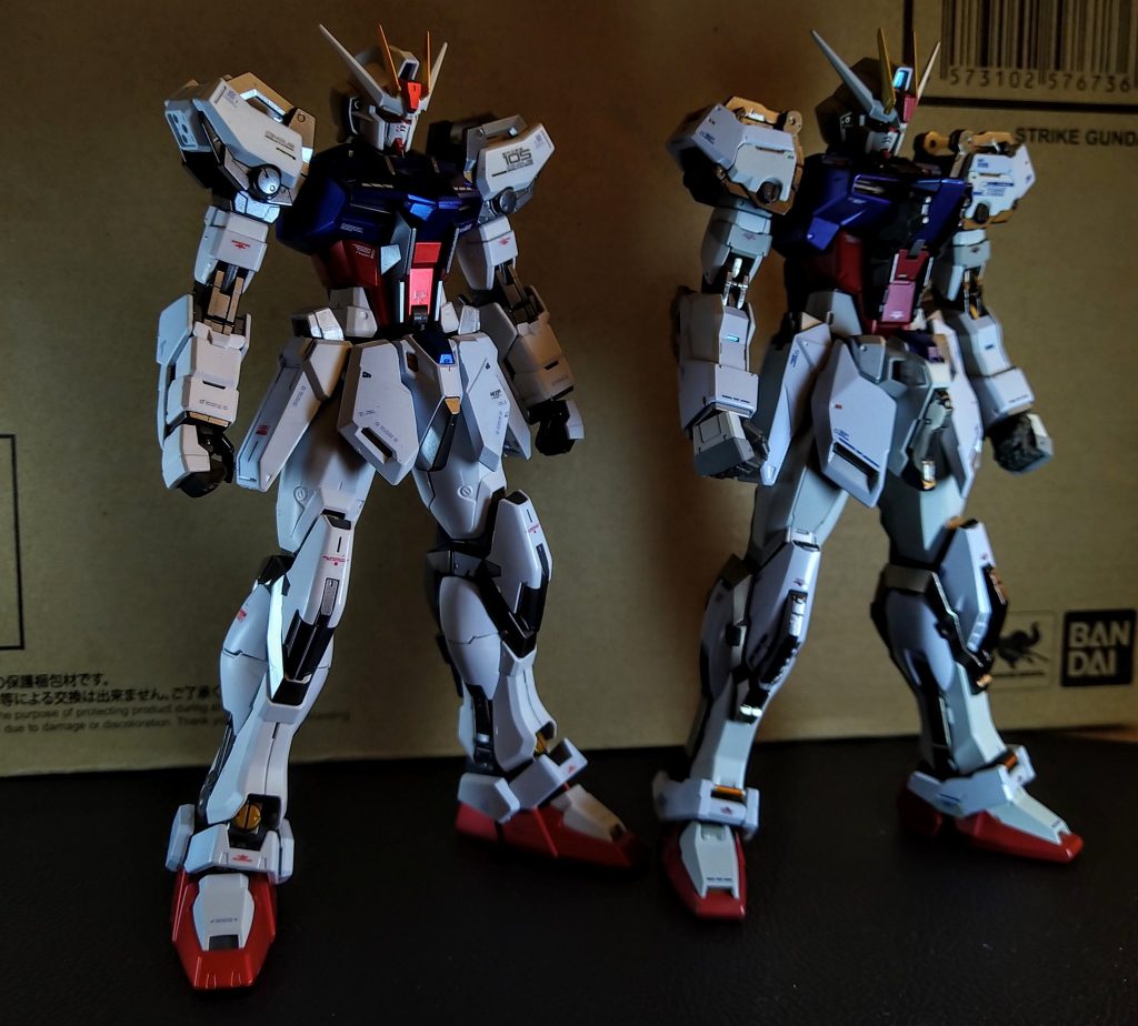 完成し、METAL BUILDと並べてみました。プロモーションは全然違うので個別で見ると間違いなく両方ともストライクガンダムというのが面白いです。