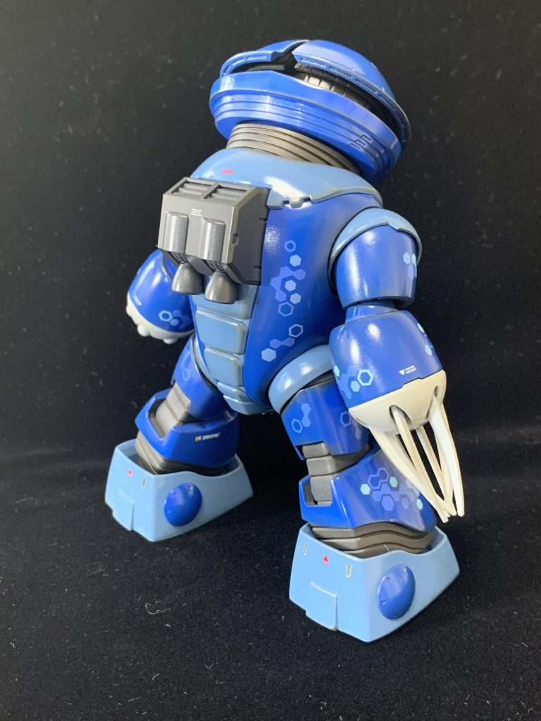 名前についてる「Dendrobates」ですが、これは「ヤドクガエル」という意味です。塗装の雰囲気を両生類っぽくしてみたかった事と、一撃必殺のエース機っぽい感じにしてみたくて「Dendrobates」と名付けました。